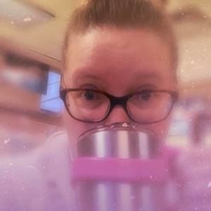 Meet your Posher, Tina